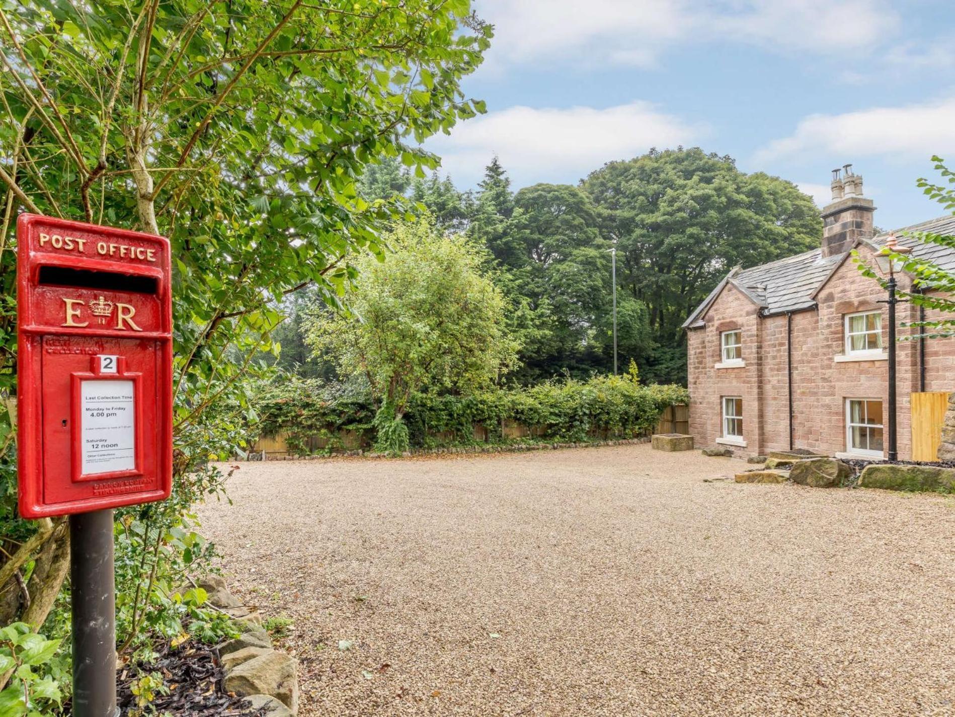 4 Bed In Cromford 82198 Villa Exterior photo